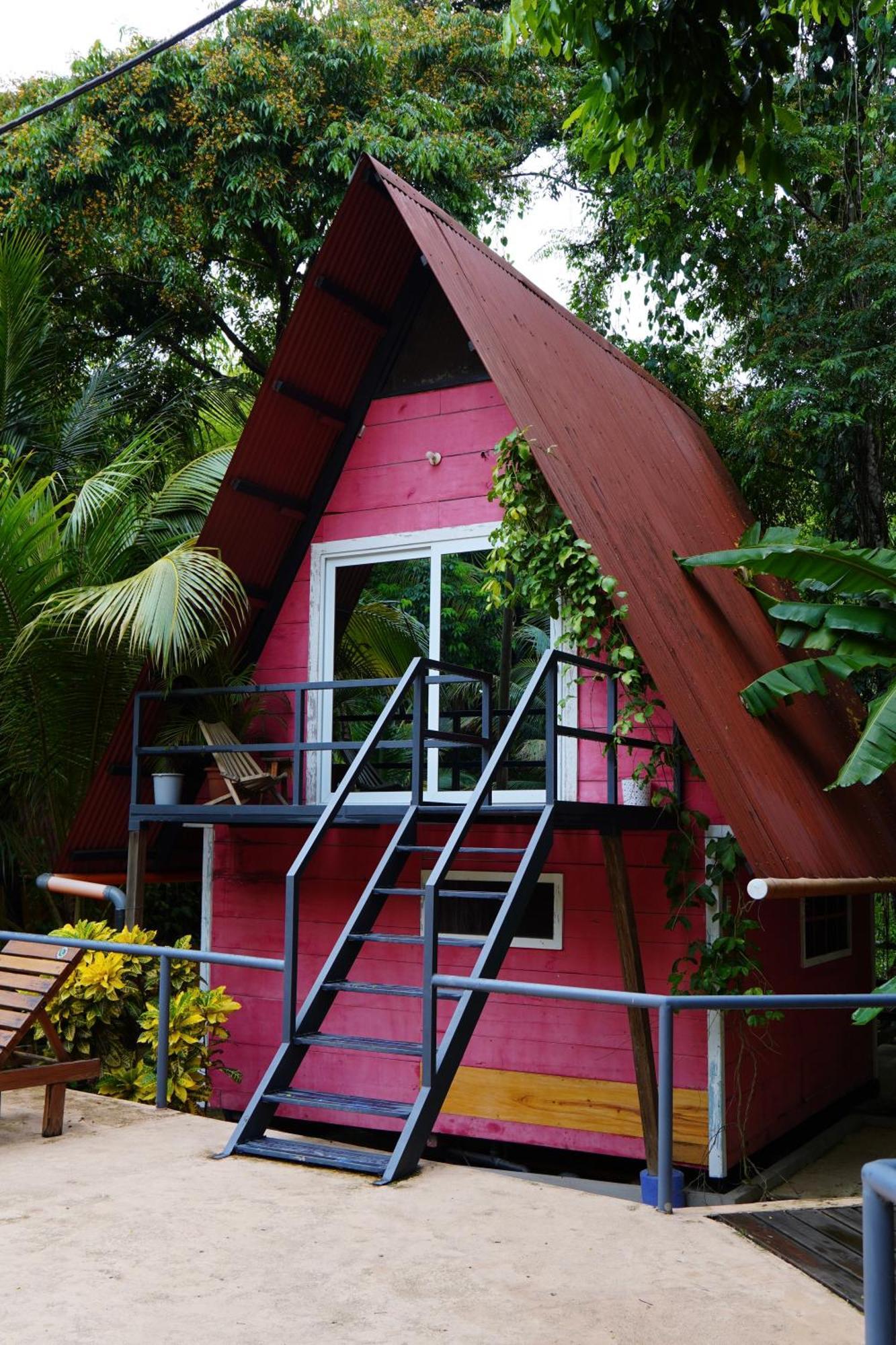 Greengos Hotel Lanquin Exterior photo